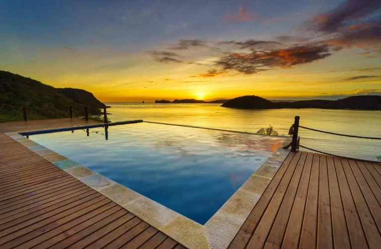 airbnb lombok view pantai