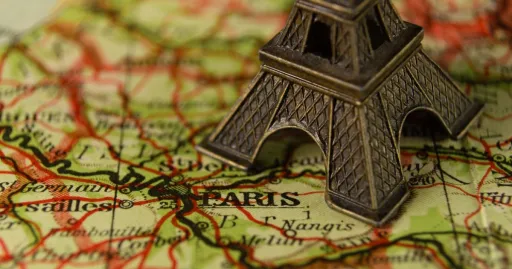 image for article Delapan Alasan Untuk Kamu Mengapa Harus Liburan Ke Paris Secepatnya!