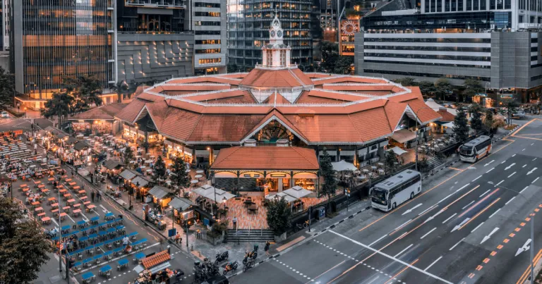 Tempat makan malam Singapura