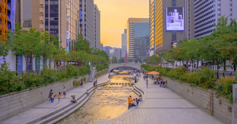 Wisata musim gugur Seoul Cheonggyecheon Stream