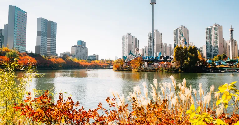 Wisata musim gugur Seoul Seokchon Lake