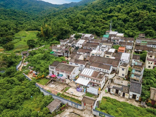 image for article Lai Chi Wo: Desa Hakka Berusia 300 Tahun Yang Hidup Bersanding Dengan Alam