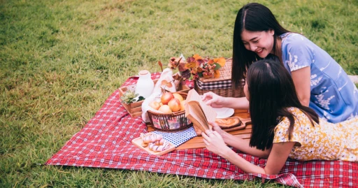 image for article 13 Perlengkapan Piknik Yang Praktis Dan Wajib Dibawa Untuk Liburan Santai
