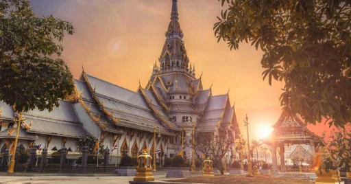 image for article Thailand Tiadakan Aturan Karantina Untuk Turis Internasional