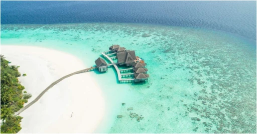 image for article Maldives Berencana Tawarkan Vaksin Covid-19 Untuk Traveler Asing