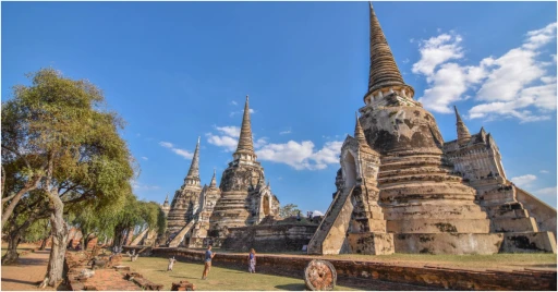 image for article Thailand Kurangi Masa Karantina Bagi Traveler Yang Sudah Divaksin