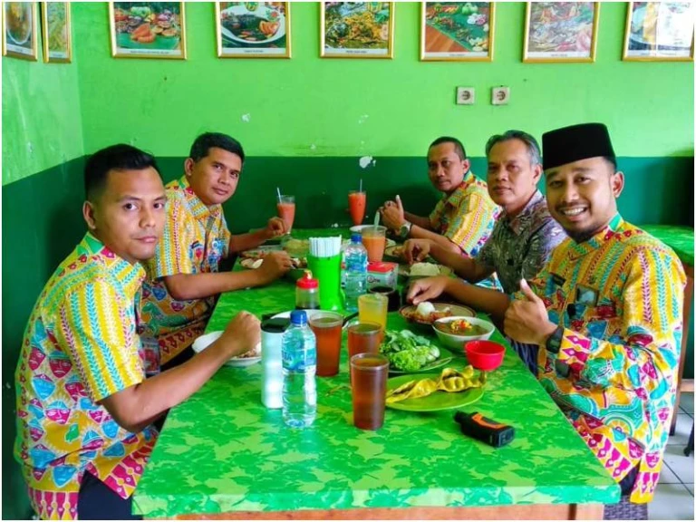 Warung Betawi H. Ibeh | restoran betawi di Jakarta