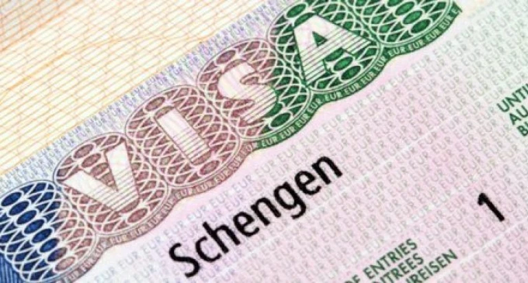 syarat membuat visa schengen
