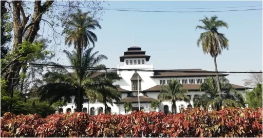 image for article Gedung Sate Bandung Dibuka Untuk Umum Tiap Akhir Pekan