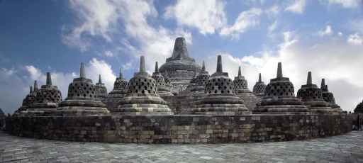 image for article Perhatian! Harga Tiket Wisata Sunrise-Sunset Candi Borobudur Naik