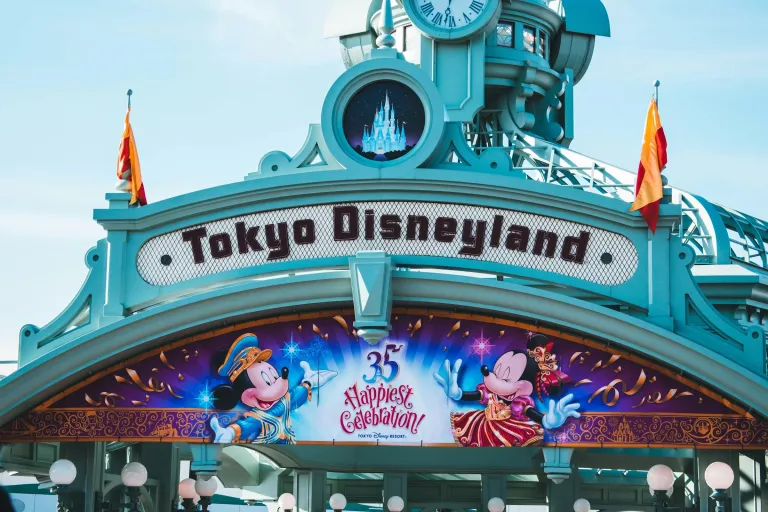 Wisata Musim Dingin Jepang - Disneyland Tokyo