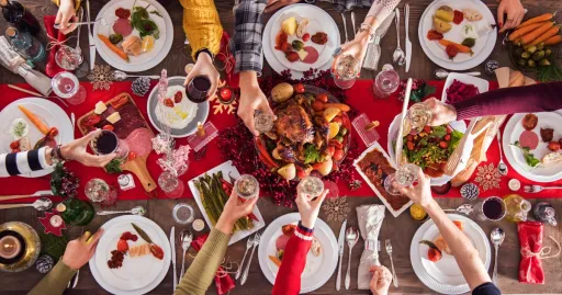 image for article 10 Restoran Ikonik di Jakarta untuk Makan Malam Bersama Keluarga Saat Malam Natal