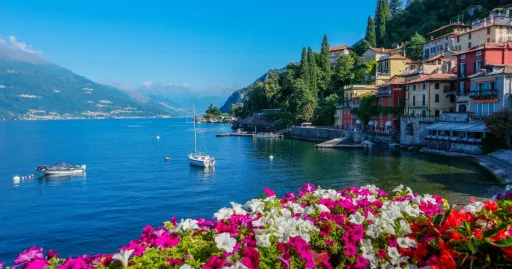 image for article Lake Como: Panduan Seru Untuk Menikmati Danau Terindah di Italia