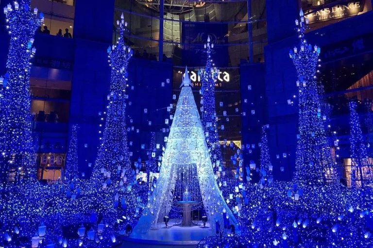 Iluminasi musim dingin Tokyo - Caretta Shiodome Illumination