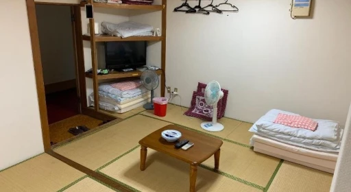 image for article Mau Hotel Murah Di Jepang Dengan Rate 14,000-an? Ini Syarat Anehnya!