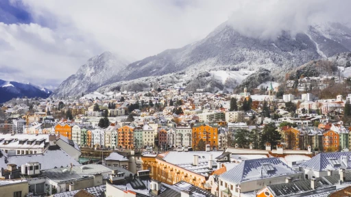 image for article Bukan Eurotrip Biasa: Jadikan Innsbruck, Austria Getaway Liburan Fotogenik Terbaik Kamu