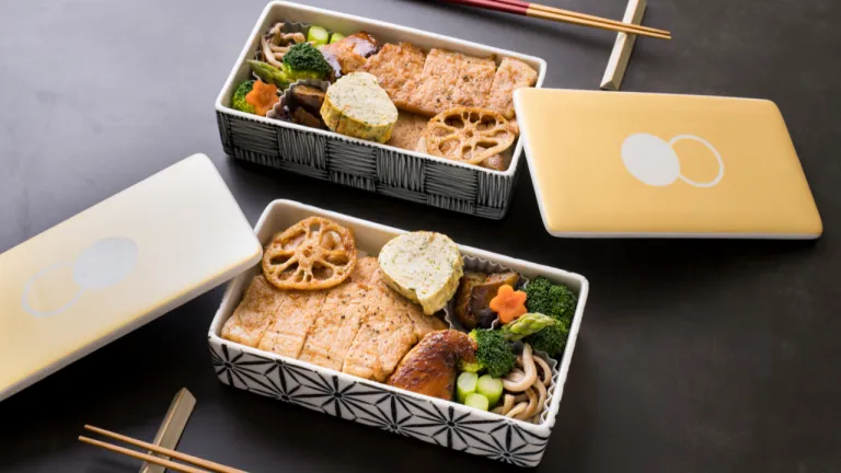 Makanan Khas Musim Semi Jepang - Hanami Bento