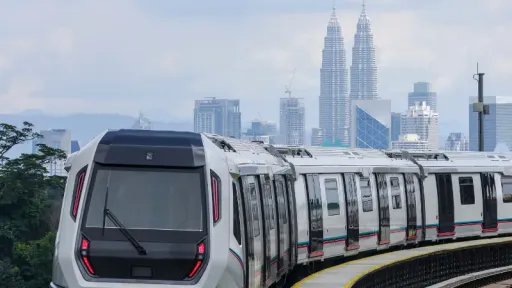 image for article MRT Malaysia-Singapura Beroperasi Tahun 2026: Perjalanan Lintas Negara dalam Hitungan Menit