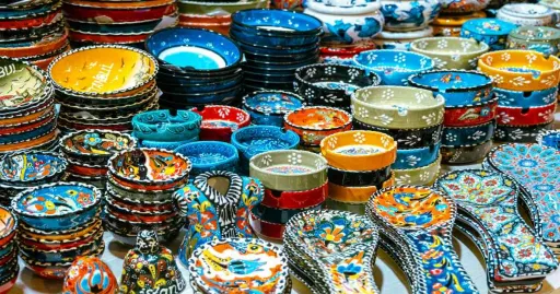 image for article 11 Tempat Belanja Di Turki Yang Serba Antik dan Cantik