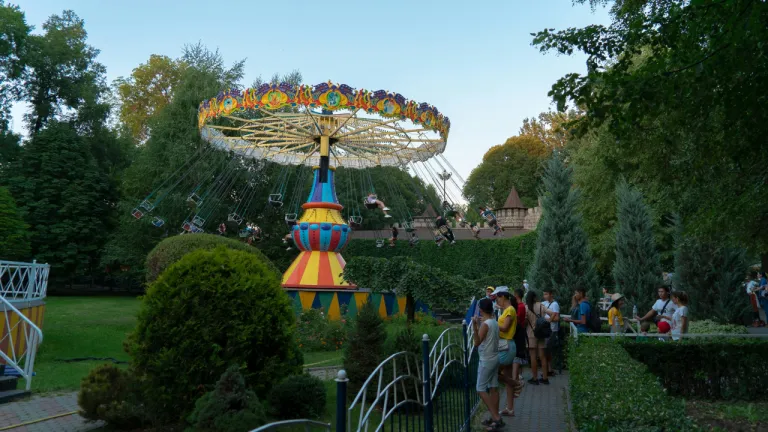 Wisata Almaty Kazakhstan - Central Park