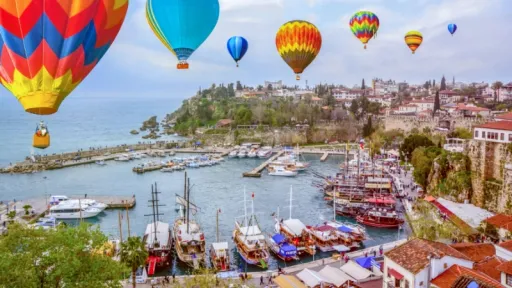 image for article 15 Wisata di Antalya, Turki Untuk Liburan Pertama Kamu