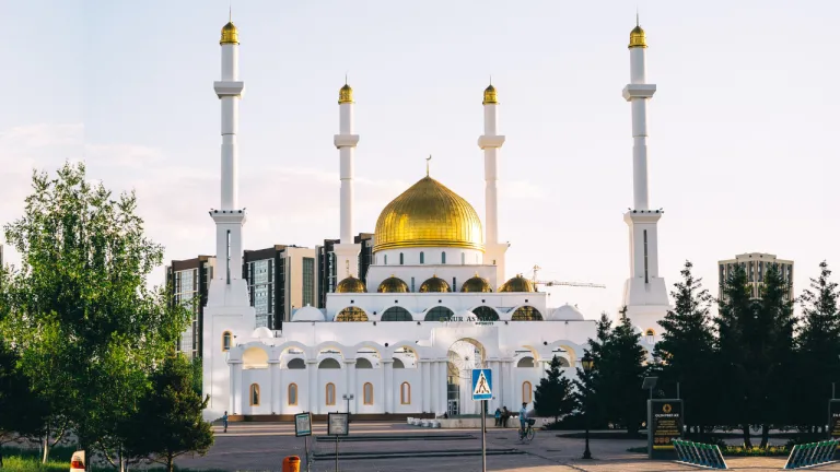 Wisata Astana, Kazakhstan - Nur Astana Mosque