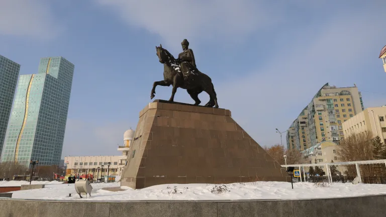 Wisata Astana, Kazakhstan - Monument to Khan Kenesary