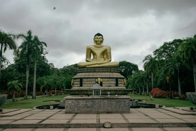 Wisata Kolombo, Sri Lanka - Viharamahadevi Park