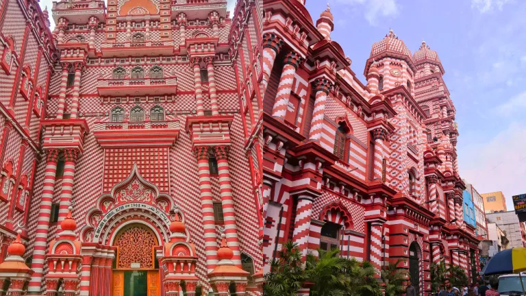 Wisata Kolombo, Sri Lanka - Jami Ul-Alfar Mosque