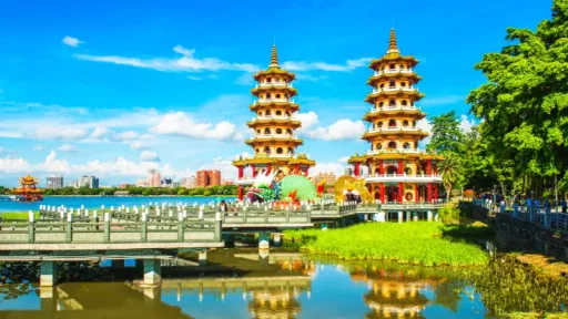 image for article Panduan Naik Kereta di Taiwan: Rute Pemandangan Indah dan Cara Pesan Tiket