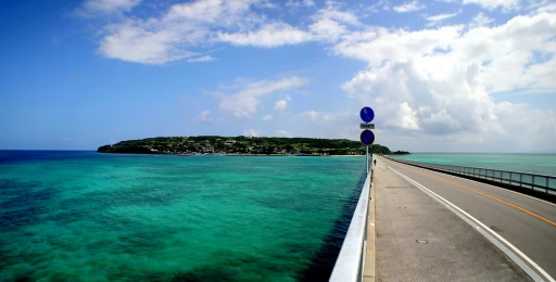 image for article 8 Pemandangan Luar Biasa Di Okinawa Yang Bisa Kamu Datangi Dengan Mobil