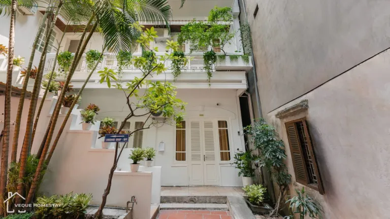 Airbnb Hanoi, Vietnam 