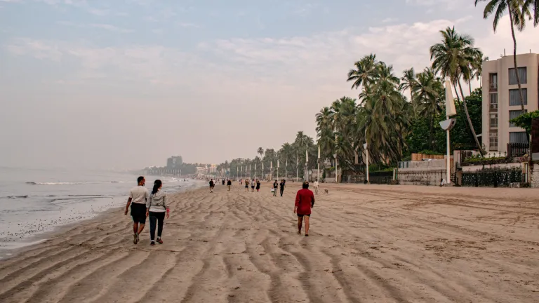 Wisata Mumbai, India - Juhu Beach
