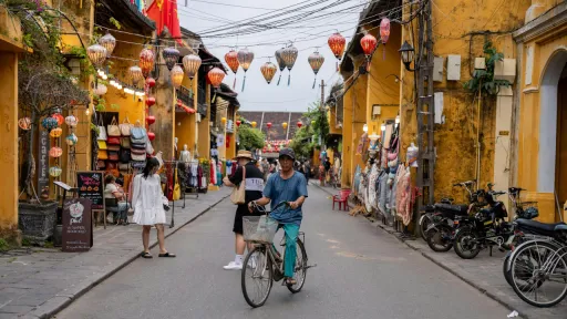 image for article 15 Aplikasi Yang Harus Kamu Install Untuk Mempermudah Liburan di Vietnam