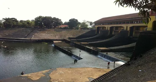 image for article Wisata Karawang Gratis, 5 Tempat Bersejarah Untuk Dikunjungi