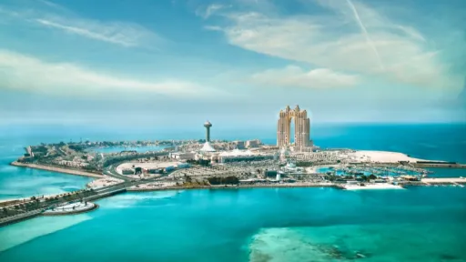image for article Bandara Dubai Perkenalkan Koridor AI, Urusan Imigrasi Kelar dalam Hitungan Detik