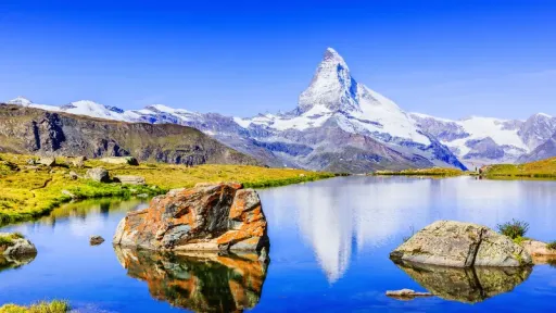 image for article Wajib Tahu! 9 Alasan Kamu Harus Perpanjang Liburanmu di Swiss Saat Musim Gugur & Dingin