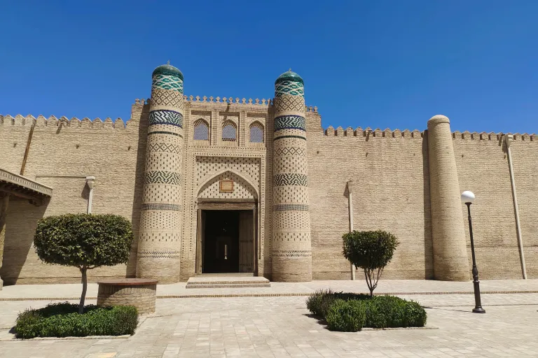 Wisata Populer Uzbekistan - Ark of Bukhara