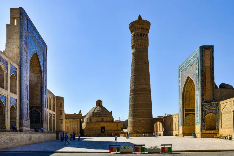 Wisata Populer Uzbekistan - Kalan Minaret
