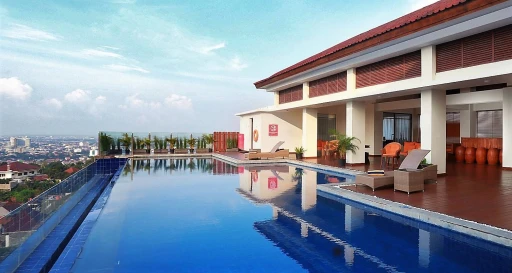 image for article 5 Hotel Di Semarang Dengan Pool Yang Asyik Dan Nuansa Yang Cozy