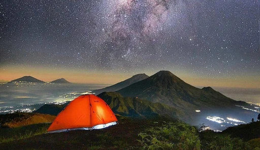 image for article Gunung Prau Ditutup Untuk Pendakian Selama Tiga Bulan