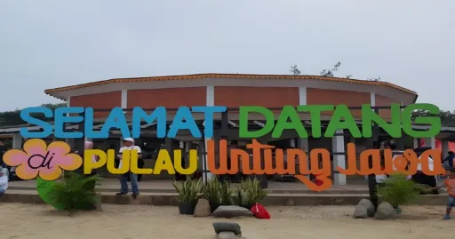 image for article Jelajahi Pulau Untung Jawa Dan Nikmati Beragam Aktivitas Wisatanya