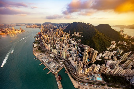 image for article Wisata Keluarga Di Hong Kong: 15 Aktivitas Menyenangkan Untuk Liburan Yang Berkesan Dan Istimewa