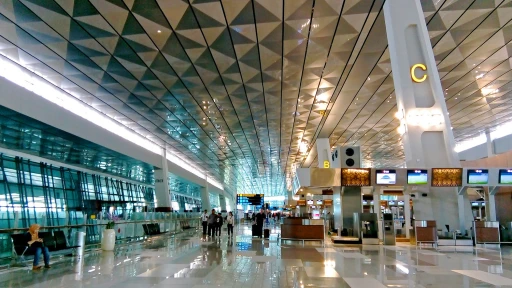 image for article Terminal 3 Bandara Soekarno-Hatta Masuk Nominasi Bandara Terbaik 2018