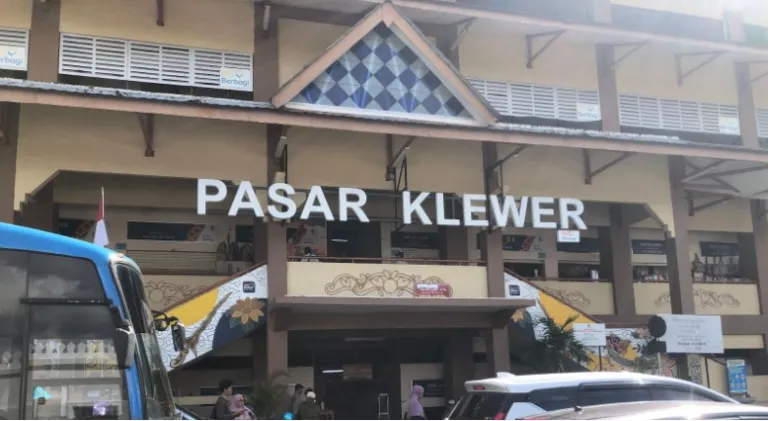 Toko Oleh-Oleh Solo - Pasar Klewer