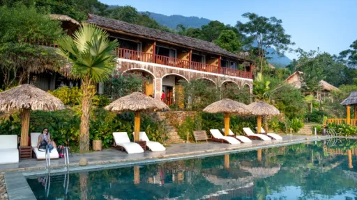 image for article 9 Hotel di Jakarta dan Sekitarnya yang Punya Vibes Bali 