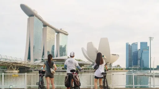 image for article Liburan Sehat di Singapura: Jalur Sepeda & Jalan Santai Paling Hits yang Wajib Dicoba!