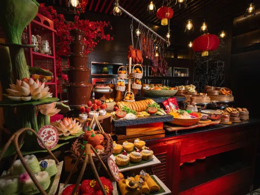 image for article Hotel Indigo Bali Seminyak Beach Sambut Imlek Tahun Kuda Api dengan Oriental Feast Spesial