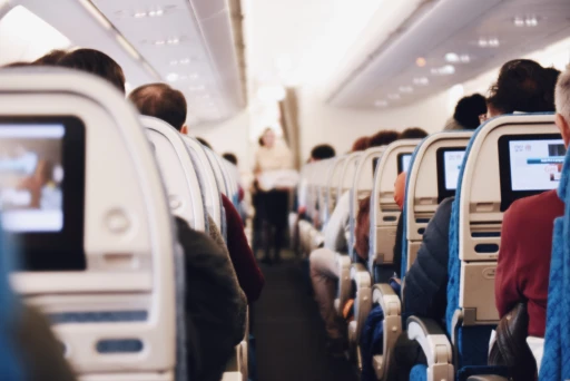 image for article Tips Untuk Menghilangkan Dengung Telinga Saat Berada di Pesawat