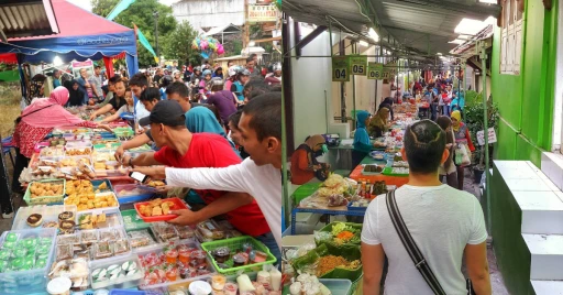 image for article 10 Tempat Berburu Kuliner di Pasar Ramadhan Jogja